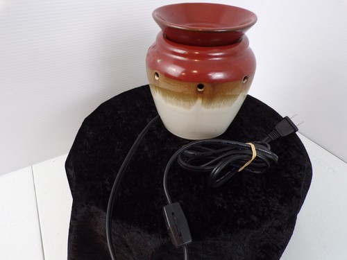 SCENTSY Full Size Delta Wax Warmer Retired Model DSW-DELT Earth Tones Ceramic - Picture 4 of 8