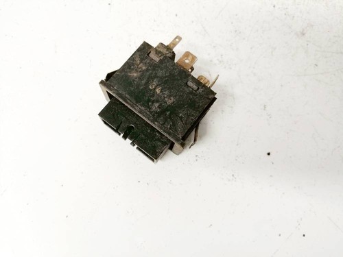 Fog light switch