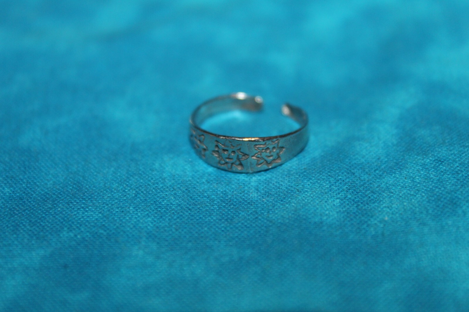 Sterling Silver Smiling Sun Toe Ring - image 4