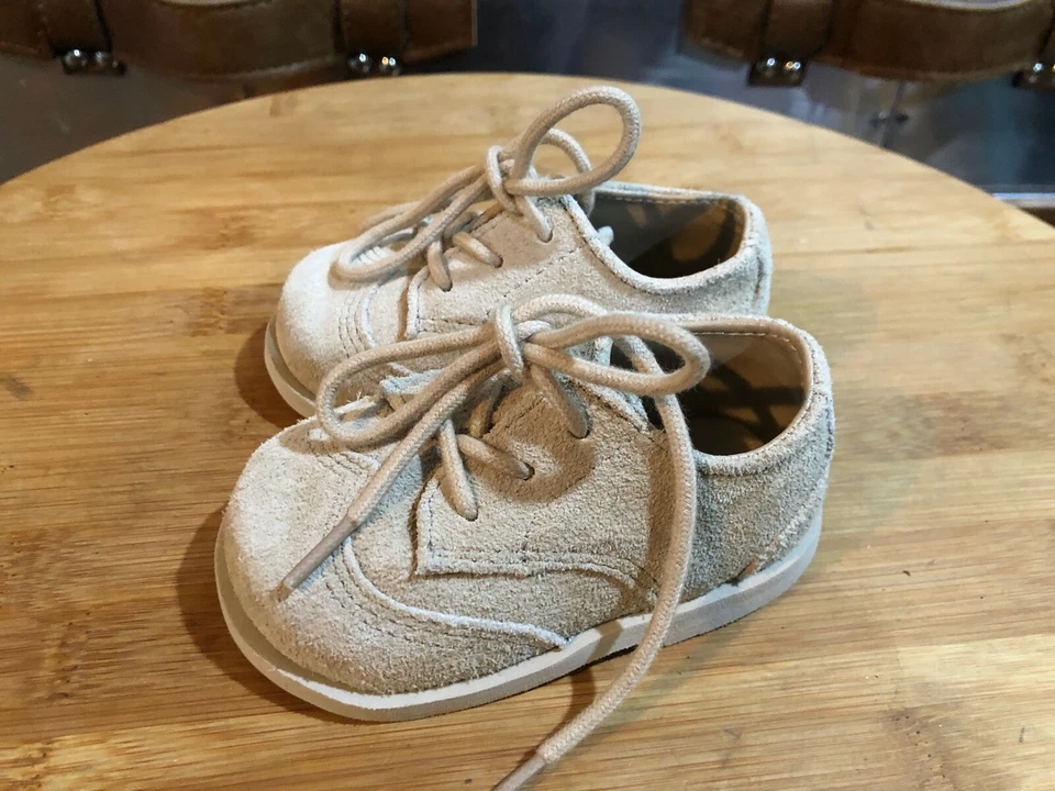 Cole Haan Grand.OS Oxford Infant Shoe US 2 Sand Leather Suede - Image 3 of 4