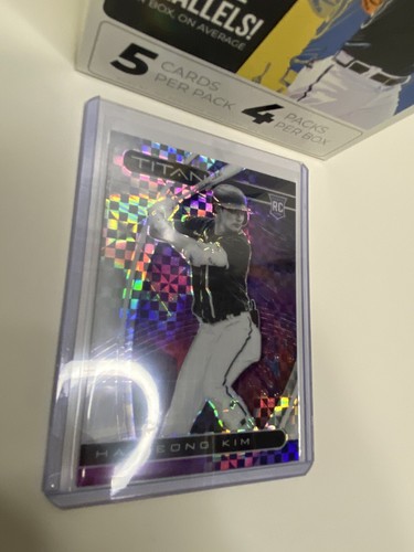 Ha-Seong Kim #4 RC Rookie Blocks Prizm⚾️San Diego2️⃣0️⃣2️⃣1️⃣Panini Titan - Picture 3 of 6
