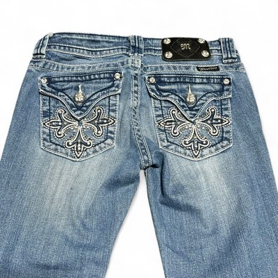 Vintage Y2K MISS ME Jeans Capri Size 26 Cross Embellished Low Rise