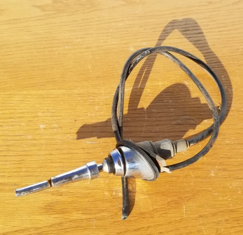 Moldura base antena 1963 Galaxie 500 Ford Galaxy 63 64 1964 1962 62 - Imagem 2 de 4