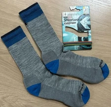 SmartWool Everyday Rollinsville Light Cushion Crew Socks Unisex Large- Lt Gray