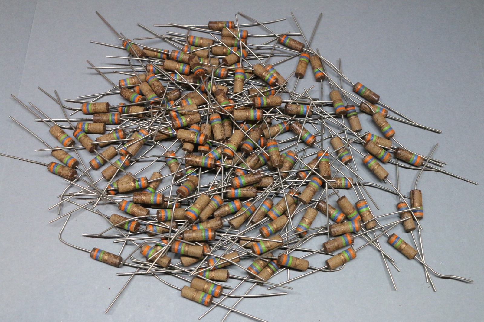 Huge Lot of Unbranded 3.6 Meg Ohm 1W 5% Carbon Comp Resistors NOS Tested High