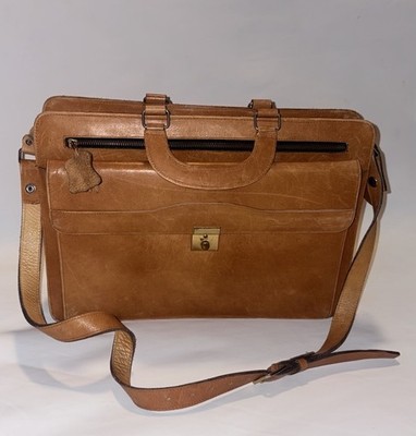 Hartmann by Sharif Vintage Belting Tan Leather Ataché Case With Original Key!