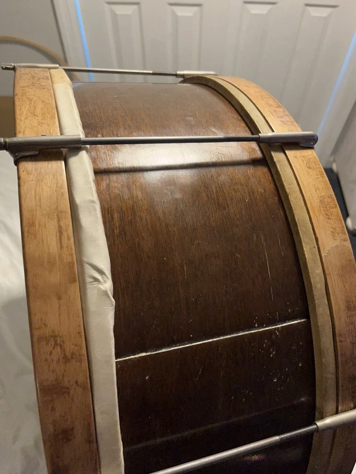 Raro De Colección Años 20 Ludwig 8x24 Modelo Universal Bajo Cabezas de Becerro y Cabra Foto 2 de 4