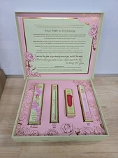 Pixi Beauty Gift Set 4 Full Size Makeup Set NEW IN BOX