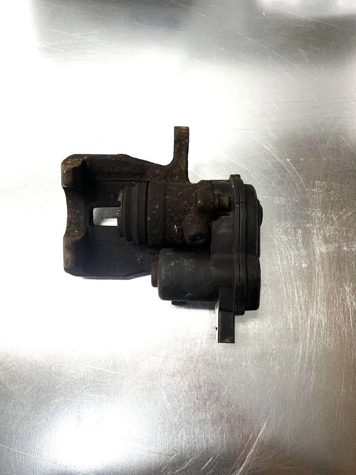 2014 Audi A4 Rear Right Electric Brake Caliper 32347485 OEM - Image 2 of 4