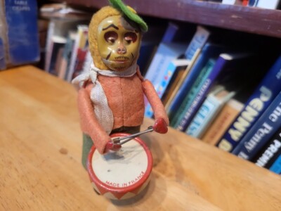VINTAGE PREWAR FRENCH TIN & CLOTH WIND UP  MONKEY PLAYING  A DRUM   VAR. 1