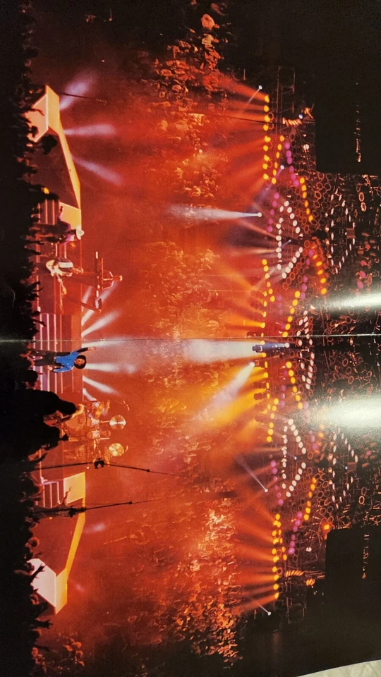 1992 GARTH BROOKS "ON TOUR" Concert Program large 15 1/2" x 12"  - Image 2 of 4