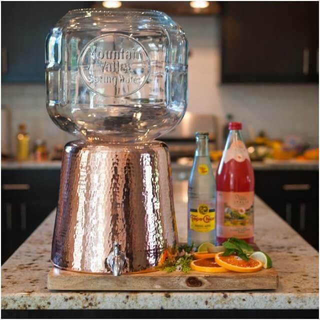 2.5 gallon water jug with spout