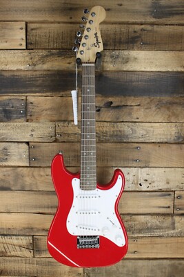 Squier miniレッド Amazon.com: Squier Mini Stratocaster Electric Guitar, Dakota