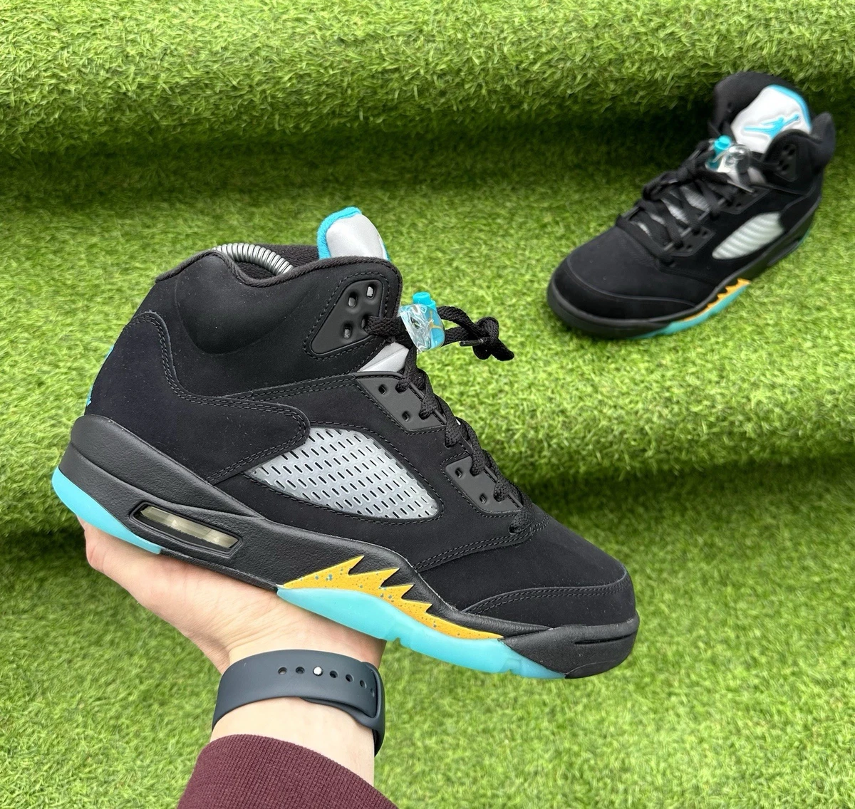 Preços baixos em Jordan 5 Retro Blue Suede | eBay