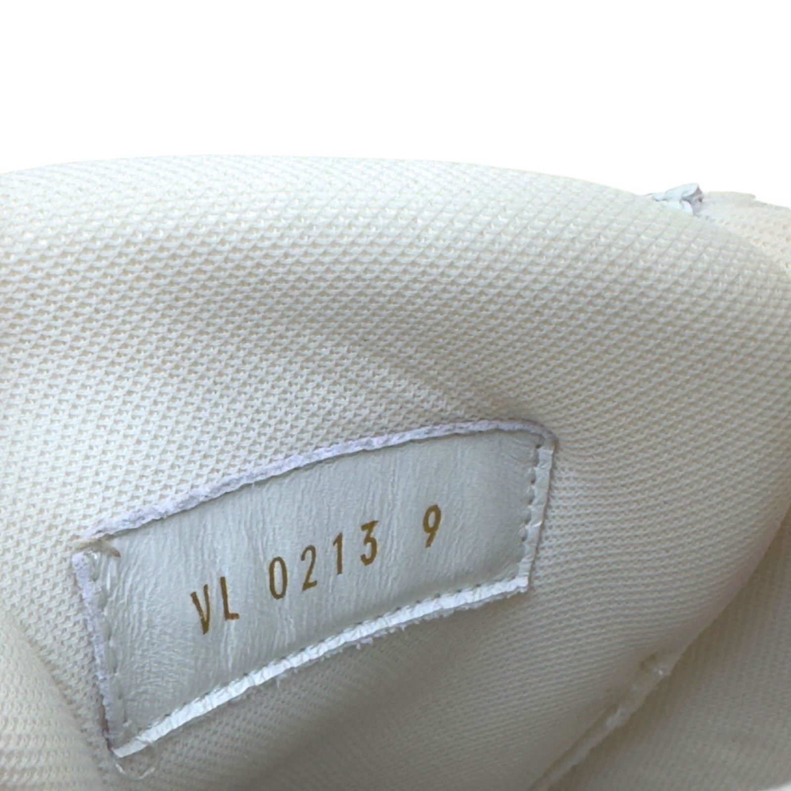 LOUIS VUITTON LV TRAINER MONOGRAM EMBOSSED SNEAKER PINK / WHITE UK9 RRP£1000 image 10
