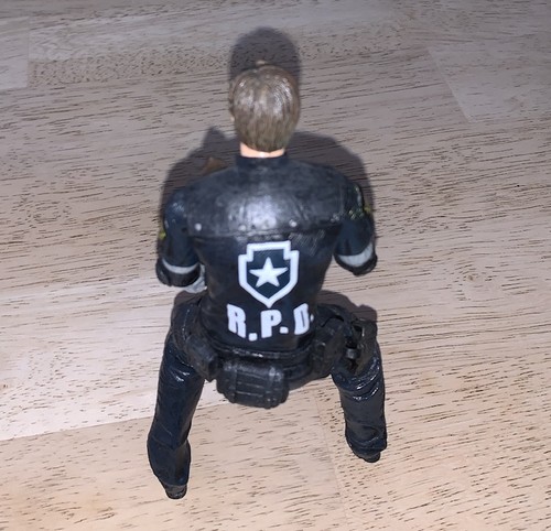 Leon S Kennedy RPD RE 2 Variation Resident Evil 4 NECA Actionfigur - Bild 2 von 4