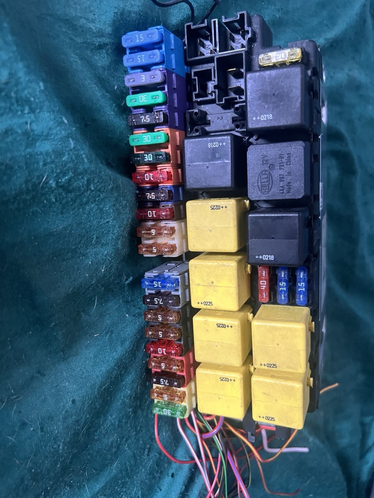 03-12 Mercedes R230 SL 500 550 SL55 Front Left SAM Fuse Box Control Module OEM !