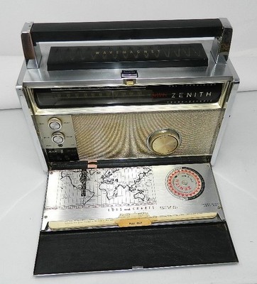 Vintage Zenith Trans Oceanic Model 3000-1  Shortwave Radio    NICE   WORKS
