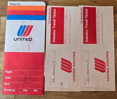 Industry Travel Ticket United Air Lines New York AERONAUTICA + Baggage claim