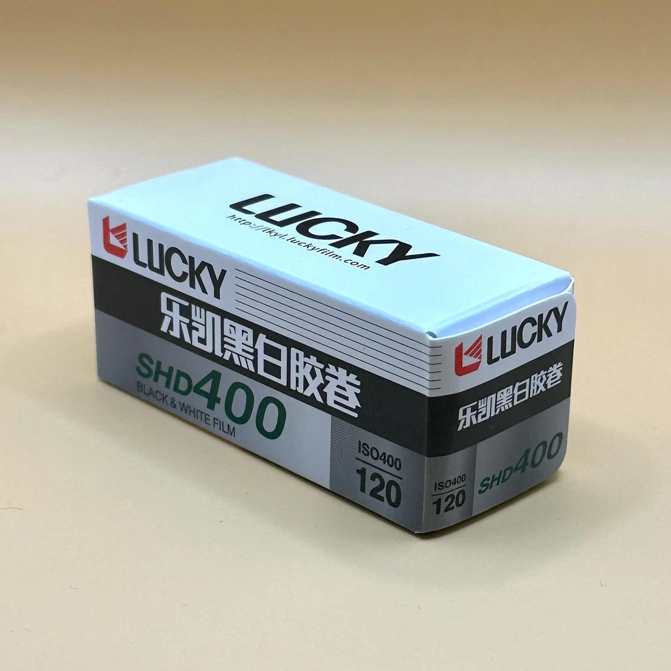 Lucky SHD400 120单色胶片复古摄影 — 第 2/4 张图片