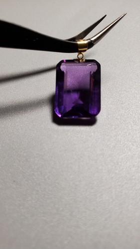 PENDENTIF AMÉTHYSTE 9,00 CT (ESTIMÉ) EN OR JAUNE 18 CARATS AU750 ESTAMPILLÉ 12 X 16 MM - Photo 10 sur 14