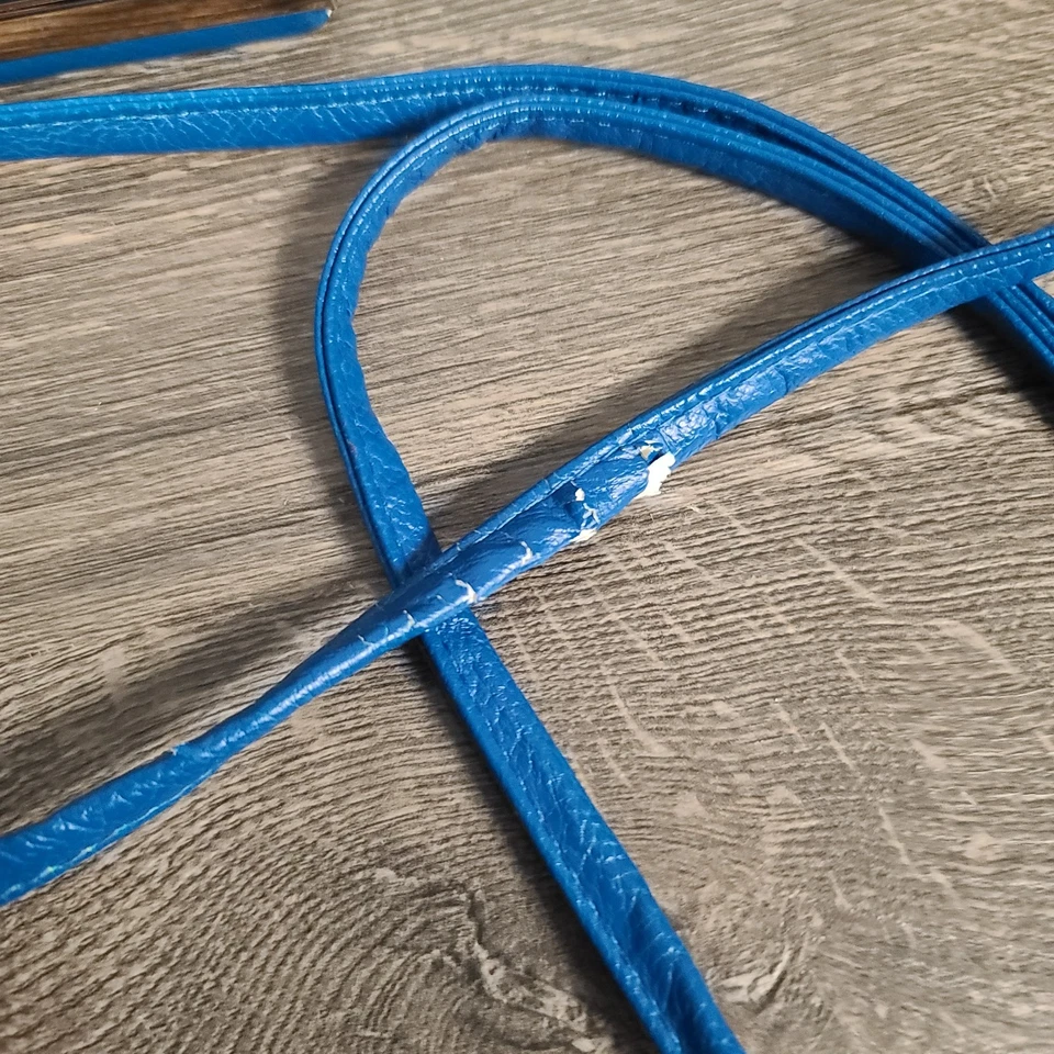 Bolsa tiracolo Loungefly Beauty & the Beast vitral livro embreagem - Imagem 3 de 4