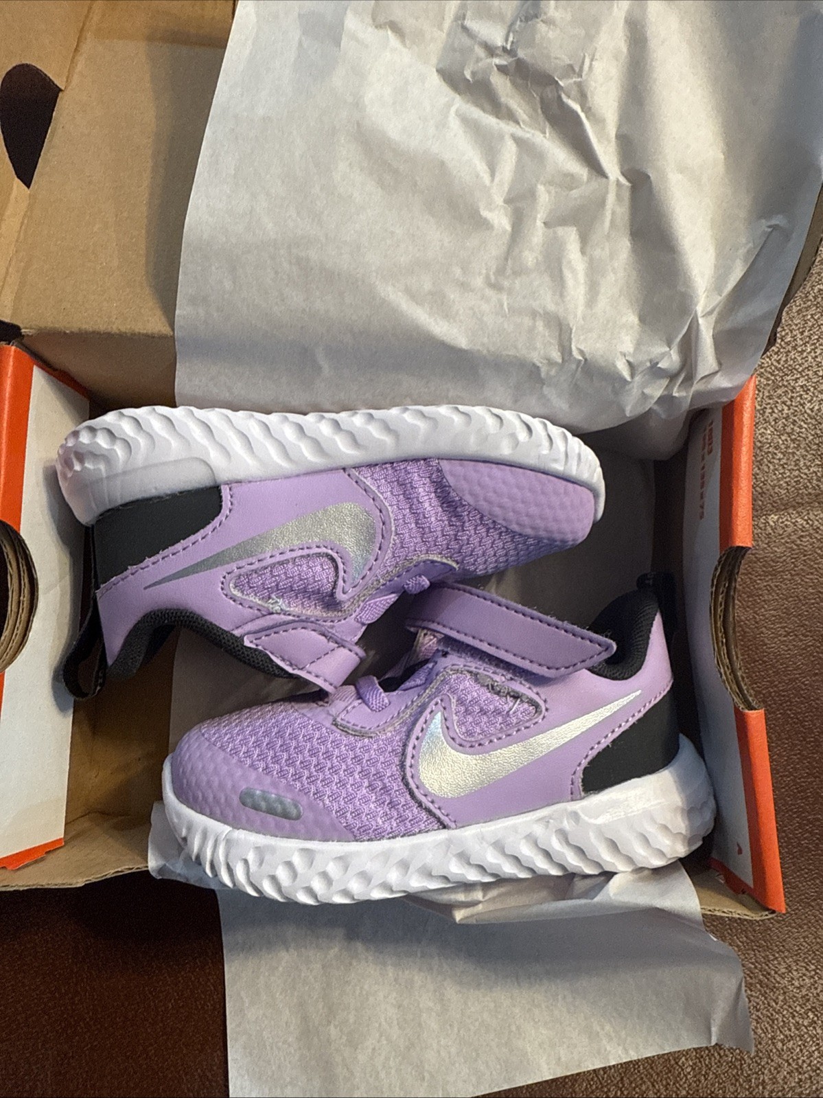 Nike Revolution 5 (TDV)  &ldquo;Lilac/Metallic Silver&rdquo; - US 6c - BQ5673 509