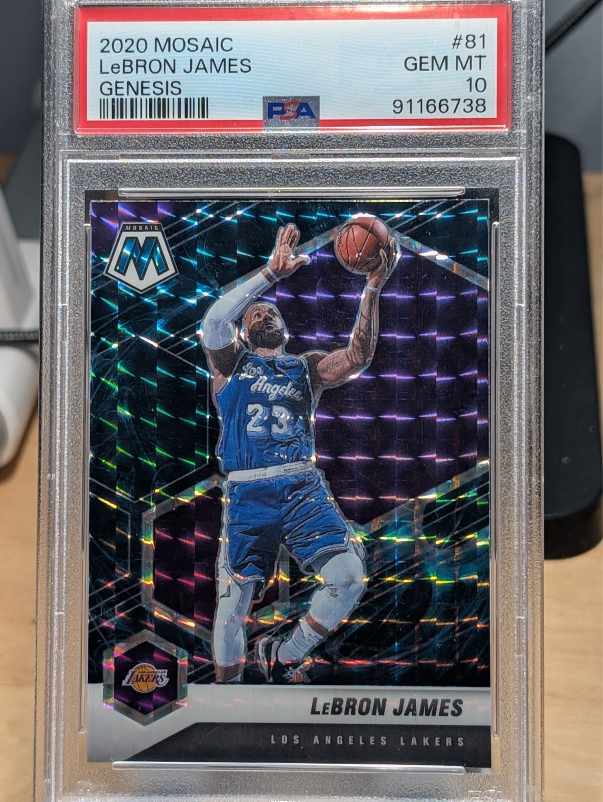 2020 Panini Mosaic 81 Lebron James Genesis PSA 10