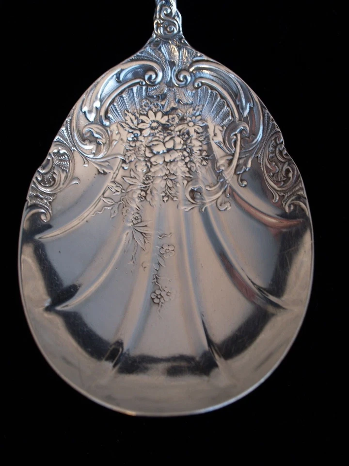 Cuchara de bayas de ley Wallace patrón Louvre Foto 4 de 4