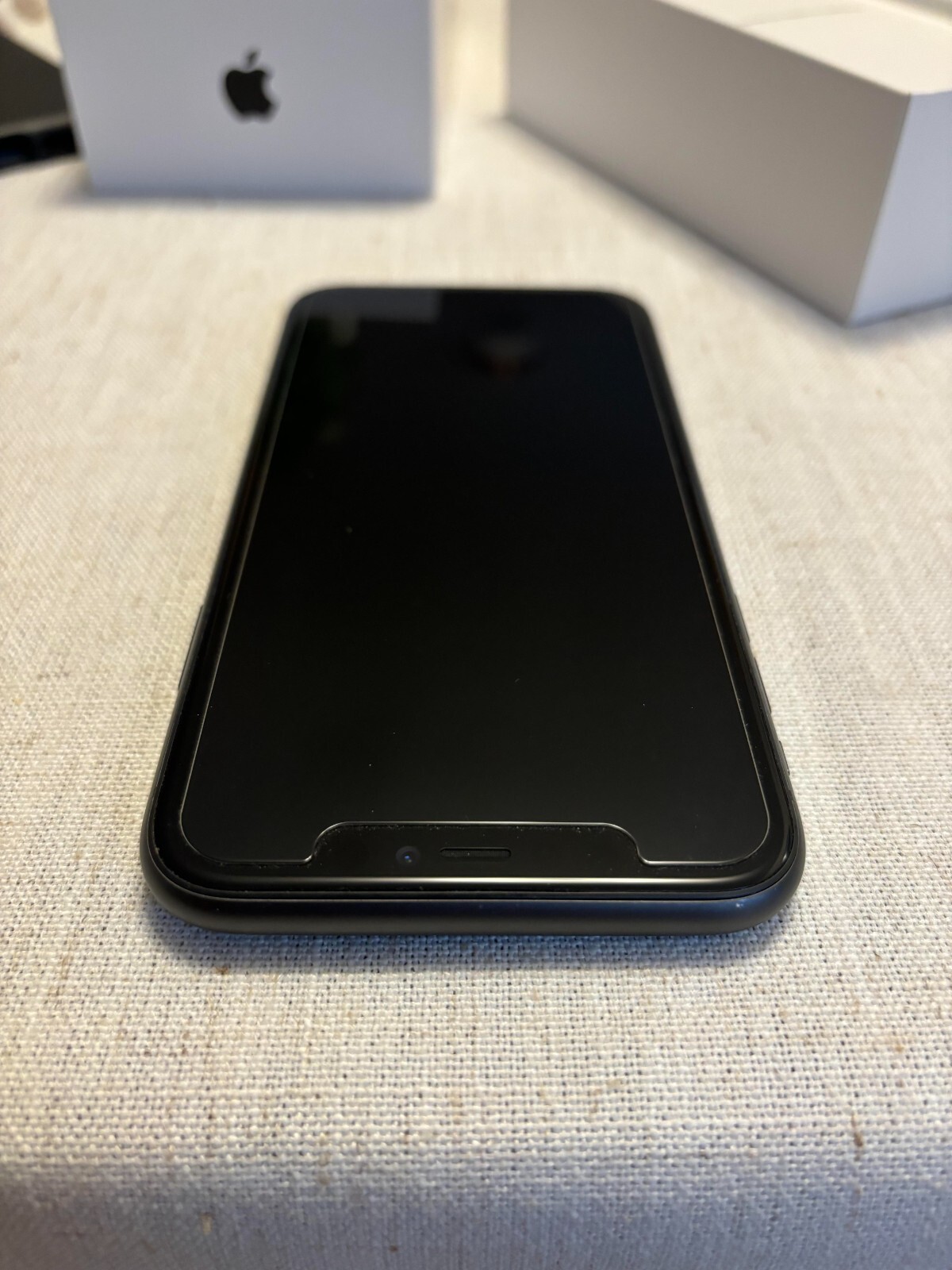 Apple iPhone 11 (Battery Health 88) 128GB/Black/Unlocked/A2111