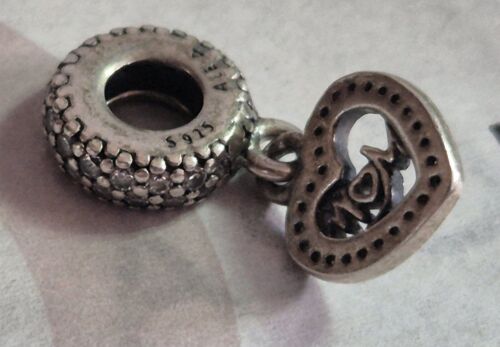 Authentic Pandora Center of my Heart MOM dangle Charm 791521CZ NEW RETIRED
