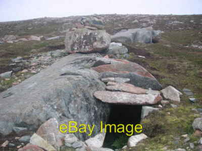 Foto 6x4 Jungsteinzeit Axtfabrik Sandvoe großer Felsvorsprung mit Stein Baujahr 2005