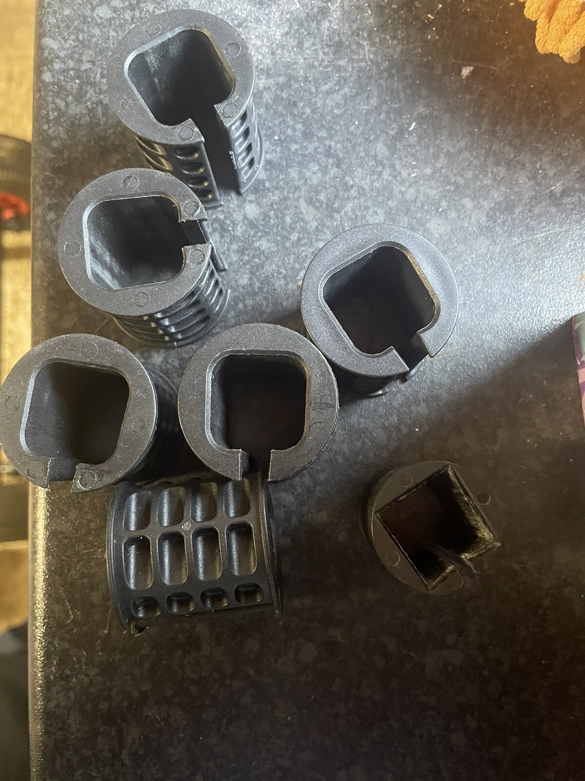 6 Used fishing seat box.PRESTON INNOVATIONS D36 xD23 square leg inserts