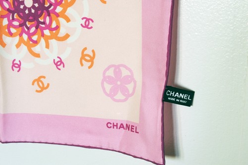 NEW! CHANEL A12 SHARF 100% SILK PINK COLOR Authentic - Picture 2 of 5