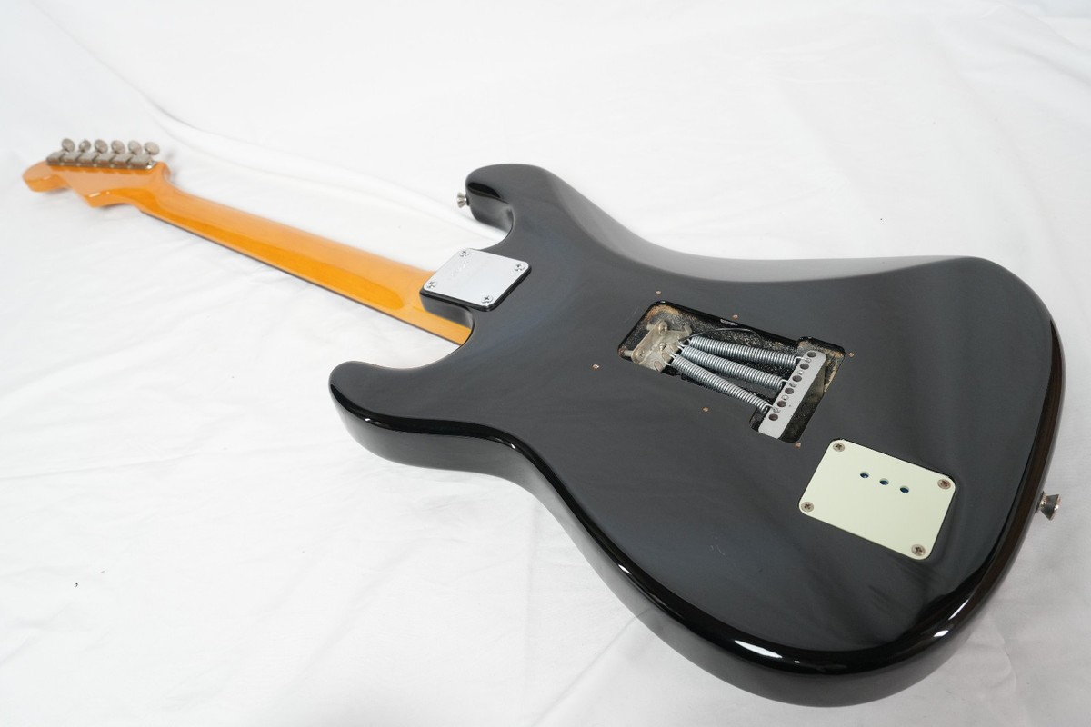 BLADE/Levinson R-1 STRATOCASTER BLACK Levinson pickups, active