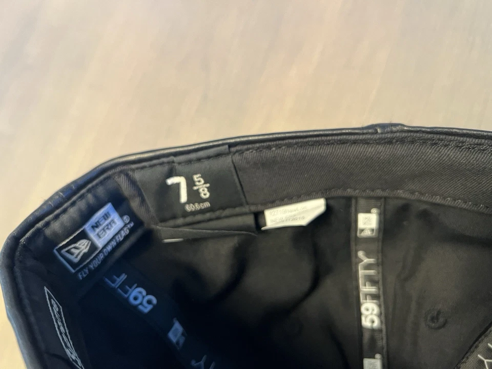 Chapéu Supreme couro preto New Era caixa logotipo FW15 versão 7 5/8 ajustado - Imagem 3 de 4