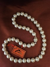 Maiorca Collana di Perle bianche con  la Chiusura argentata.