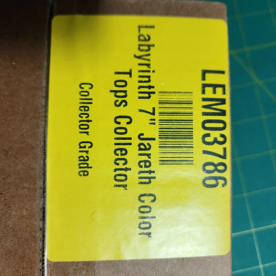 Boneco de ação McFarlane Toys Labyrinth 8" Jareth Goblin King 2017 Jim Henson NOVO - Imagem 2 de 4