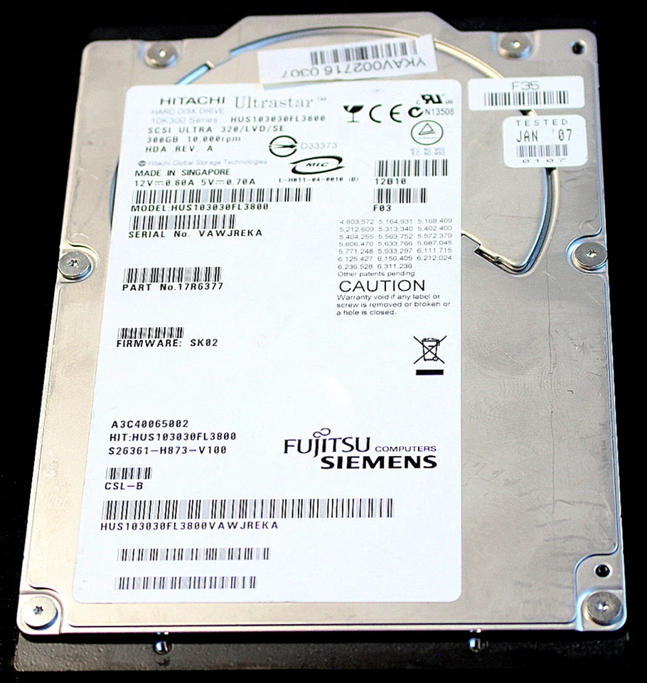 Hitachi 10k300 SCSI Ultra 320 / HUS103030FL3800 / 300GB / 3,5" Festplatte HDD - Bild 1 von 1