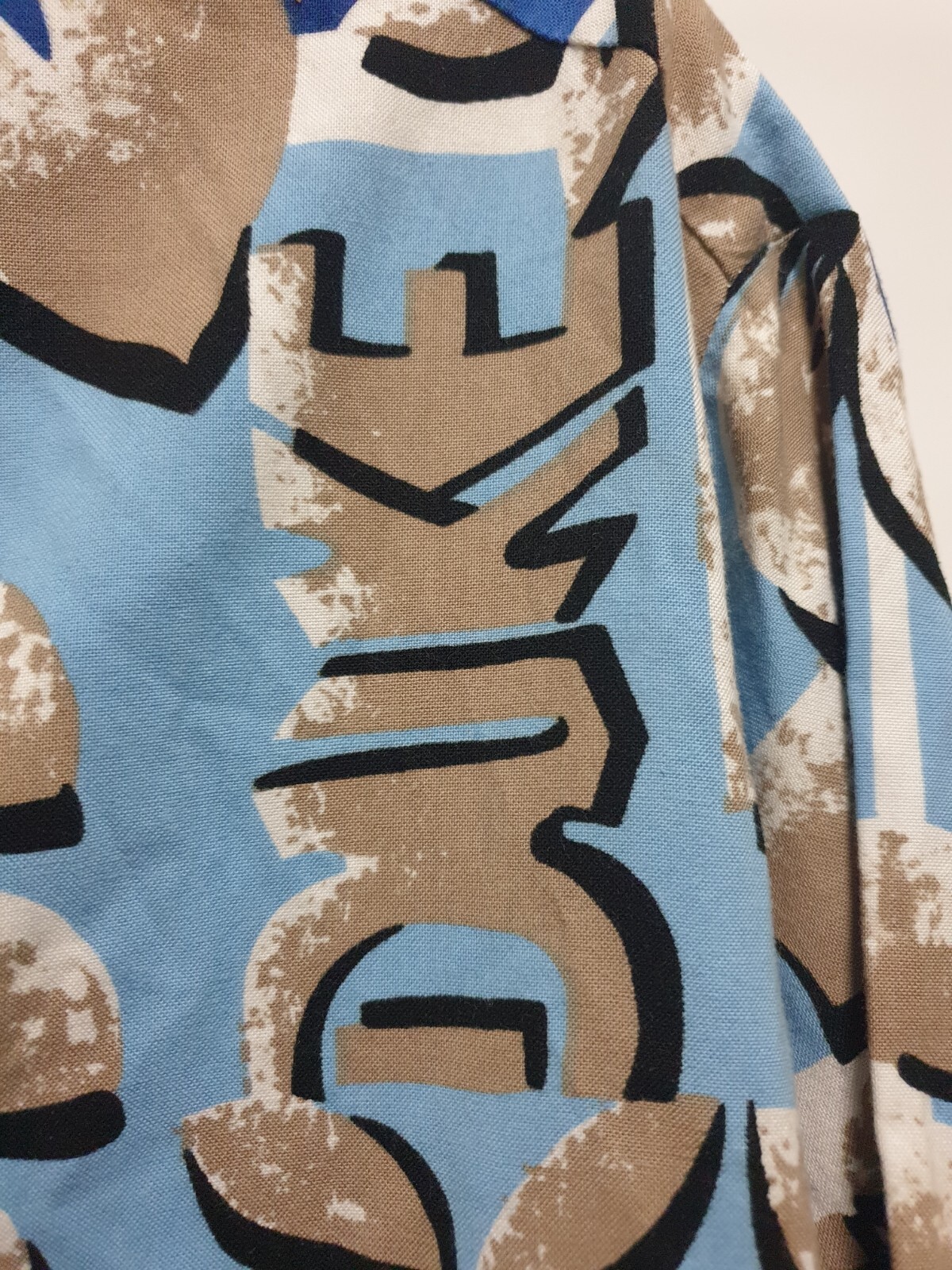 Picture 2 of 4