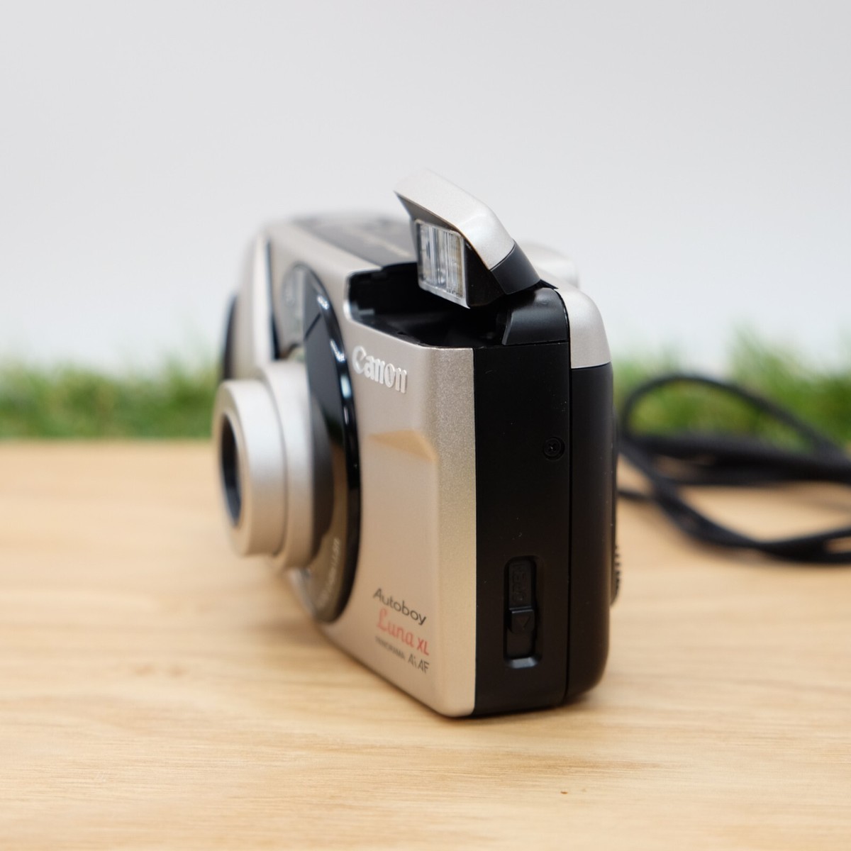 Canon Autoboy Luna XL Panorama Ai-AF 35mm Film Camera From