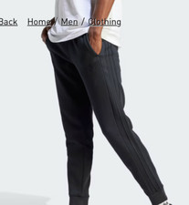New Adidas Essentials Fleece 3-stripes Tapered Cuff Pants. With Tag Black. XL.