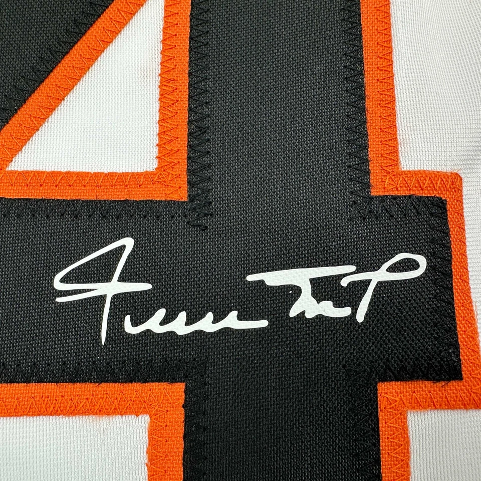 Camiseta deportiva enmarcada facsímil autografiada Willie Mays 35x39 SF blanca reimpresión Foto 2 de 2