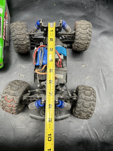 Redcat Racing Tremor 1/16 Scale Monster Truck Green - Picture 14 of 19