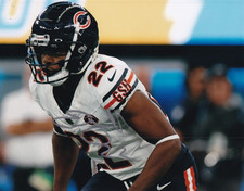 ELIJAH HICKS signed (2025 CHICAGO BEARS) autograph football 8X10 photo W/COA