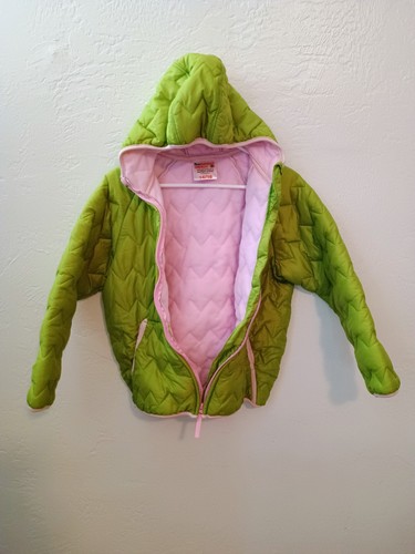 Firefighters Operation Warm Girls Size 14/15 Green/Pink Lined Quilted Zip/Hooded - Picture 2 of 3