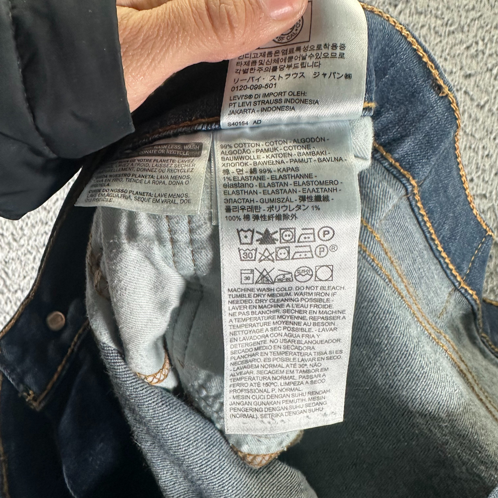 Levi's 559 Jeans Mens 36x32 Blue Cotton Denim Straight Stretch Workwear Faded thumbnail 3