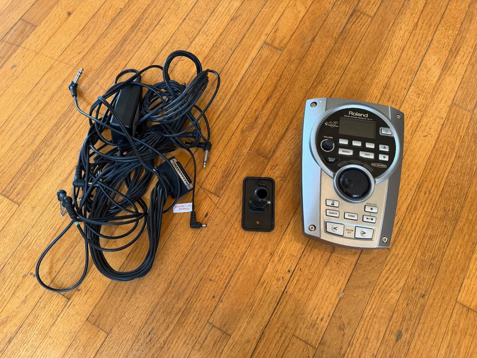 Roland TD-15 V-Drums Sound Drum Module w/Mount, Power Supply & Wiring Harness - Image 4 of 4