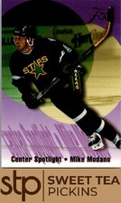 1994-95 Flair #9 Mike Modano Center Spotlight