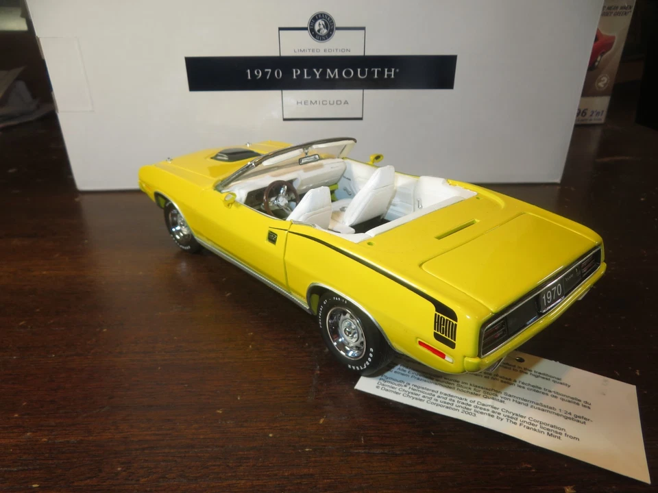 Franklin Mint Limited Edition 1970 Plymouth Hemi Cuda Convertible 1/24 - Image 3 of 4